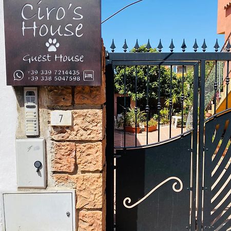 Affittacamere Ciro'S House Ольбия Экстерьер фото