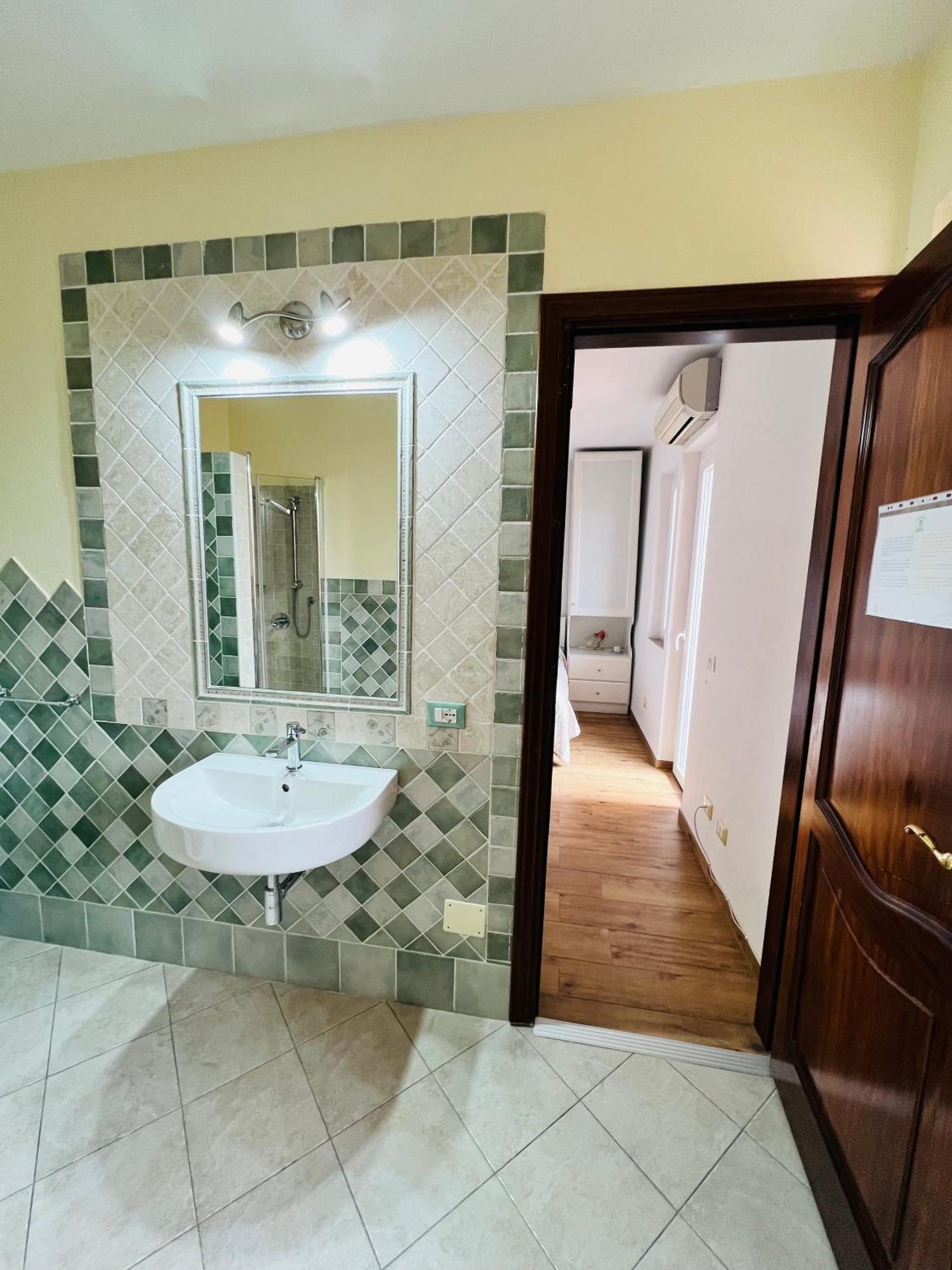 Affittacamere Ciro'S House Ольбия Экстерьер фото